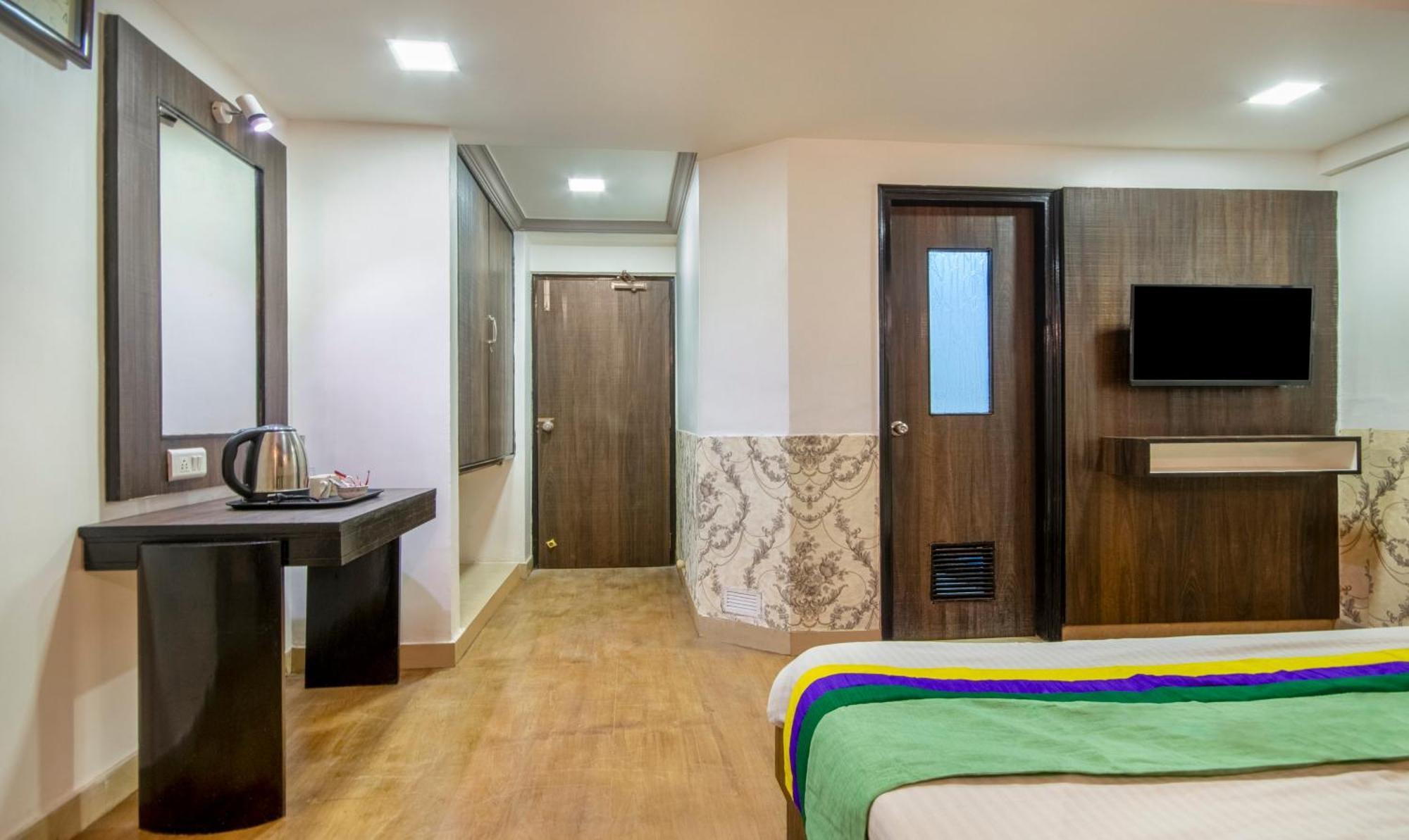 Itsy Hotels Shree Krishna Palace Ahmedabad Esterno foto