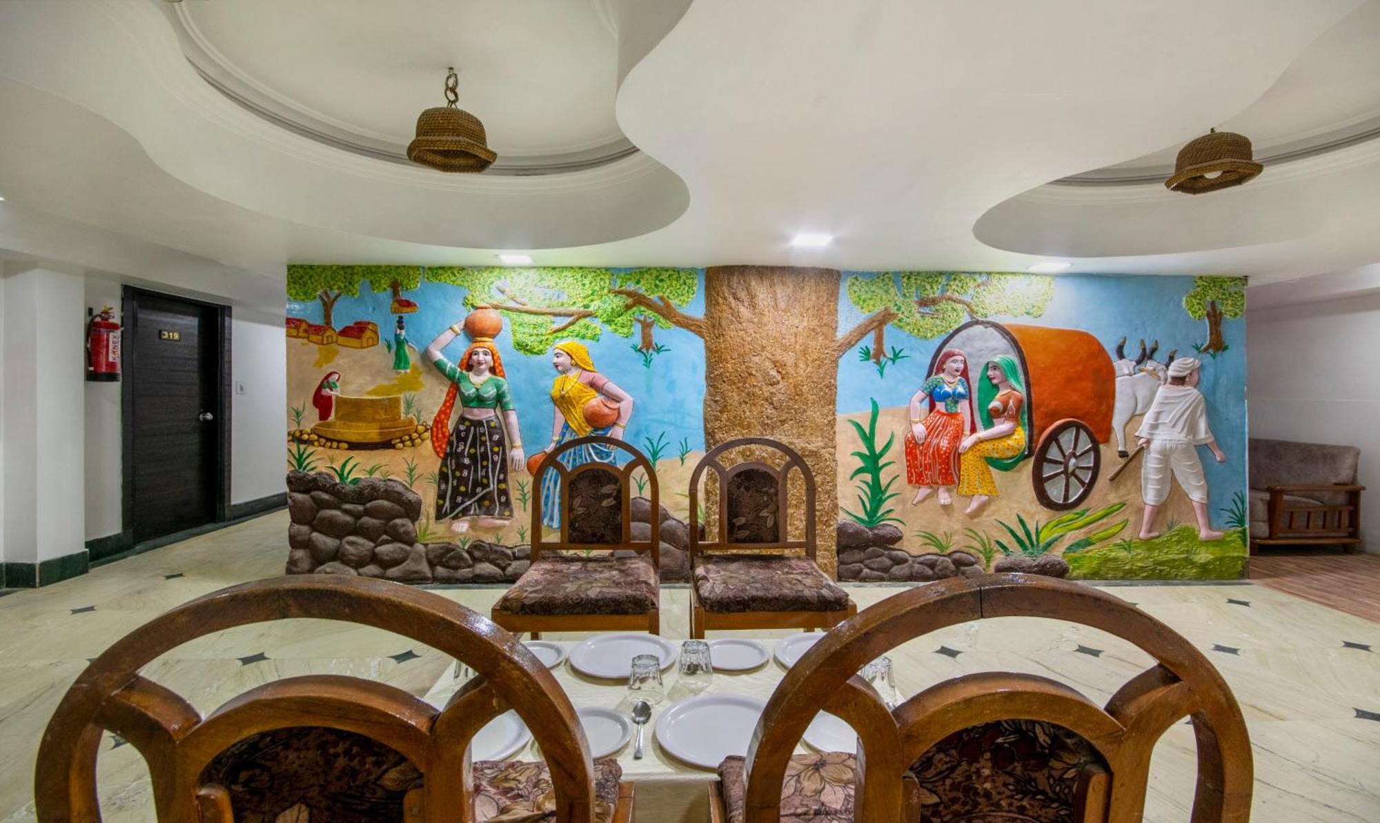 Itsy Hotels Shree Krishna Palace Ahmedabad Esterno foto